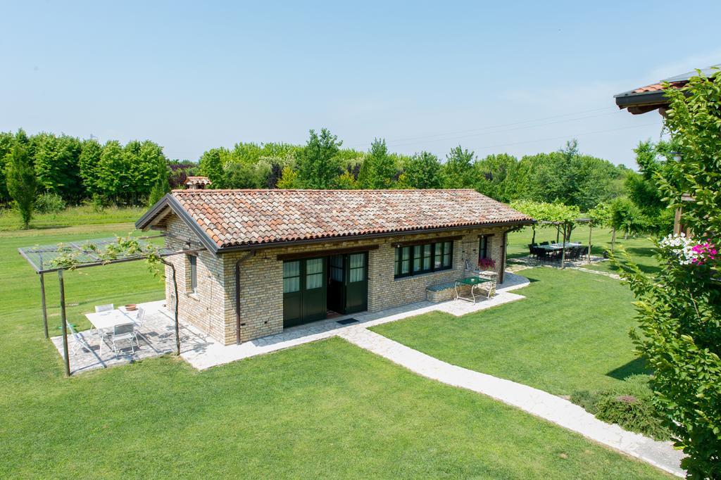 Agriturismo Albafiorita Pensionat Latisana Eksteriør billede